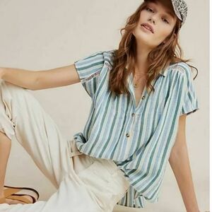 Anthropologie Lightweight top from Pilcro and the Letterpress